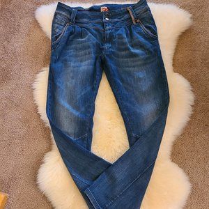Only Blue Behaviour Lightly Distressed Denim Jeans